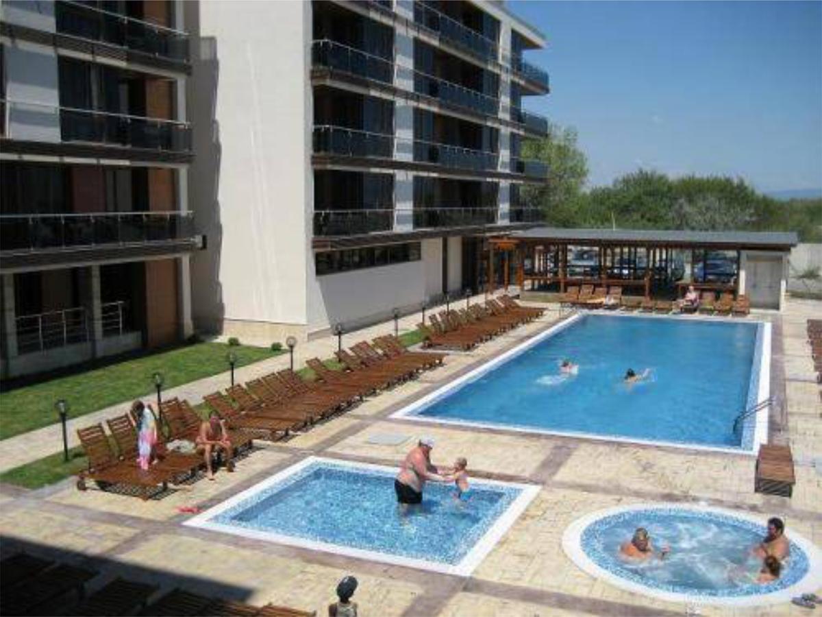Pomorie Bay Aparthotel Dış mekan fotoğraf